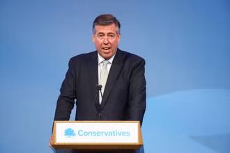 Nghị sĩ Graham Brady, Chủ tịch Ủy ban 1922. (Ảnh: Reuters)