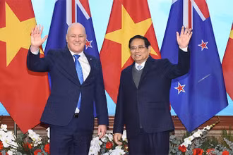 Thủ tướng Phạm Minh Chính và Thủ tướng New Zealand Christopher Luxon. (Ảnh: TRẦN HẢI)