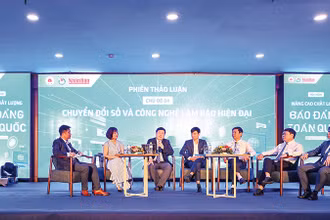 Phiên thảo luận “Chuyển đổi số và công nghệ làm báo hiện đại” tại Hội nghị Nâng cao chất lượng báo Đảng toàn quốc. ẢNH: DUY LINH
