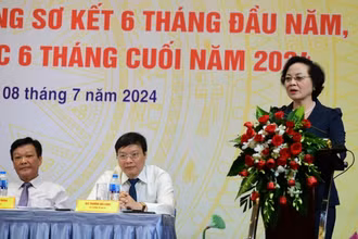 Bộ trưởng Bộ Nội vụ Phạm Thị Thanh Trà phát biểu tại hội nghị 