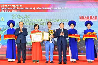 [Ảnh] Hà Nội vinh danh những tác phẩm báo chí xuất sắc về xây dựng Đảng và hệ thống chính trị