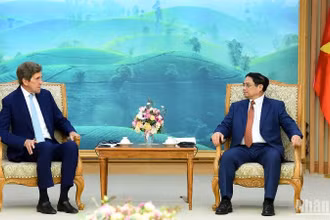 Thủ tướng Phạm Minh Chính tiếp Đặc phái viên của Tổng thống Hoa Kỳ về khí hậu John Kerry.