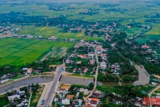 Diện mạo nông thôn mới ở nhiều địa phương của tỉnh Quảng Ngãi ngày càng khang trang, sạch đẹp.