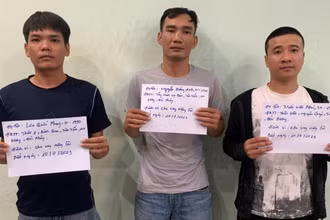 Ba đối tượng cho vay nặng lãi bị tạm giữ.