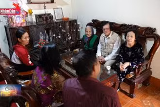Ấm áp tục khao thọ đầu năm