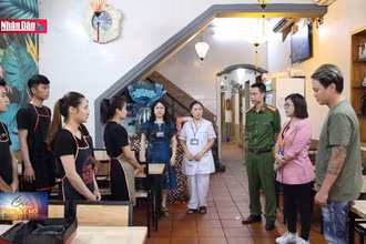 Tạm đình chỉ hoạt động của nhà hàng cho khách dùng nước lẩu thừa