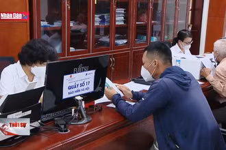 Đẩy mạnh chi trả lương hưu, trợ cấp bảo hiểm xã hội qua thẻ ATM