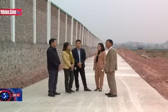 Lắng nghe nhân dân phê bình