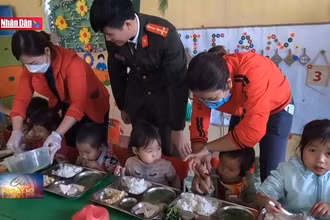 Hỗ trợ, nâng cao thể chất cho học sinh vùng sâu, vùng xa
