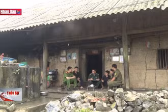 Phát huy vai trò của người có uy tín ở các thôn bản vùng cao