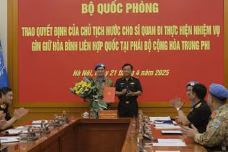 Thiếu tá Sử Tấn Phi Long đảm nhiệm vị trí Quan sát viên Quân sự, Phái bộ MINUSCA, Cộng hòa Trung Phi. 
