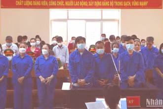 Các bị cáo trong đường dây đánh bạc gần 1.000 tỷ đồng.