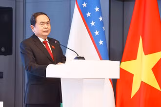 Chủ tịch Quốc hội Trần Thanh Mẫn phát biểu tại Tọa đàm Doanh nghiệp Uzbekistan-Việt Nam. (Ảnh: Doãn Tấn/TTXVN).