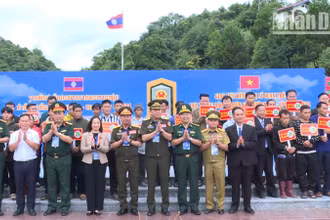 Giao lưu sĩ quan trẻ lực lượng bảo vệ biên giới Việt Nam-Lào, năm 2024.