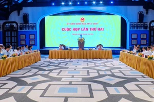 [Video] Thủ tướng chủ trì họp rà soát công tác chuẩn bị Tuần lễ cấp cao APEC 2027