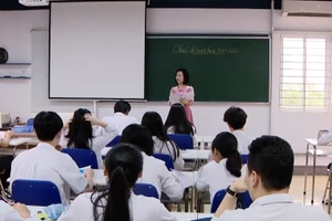 [Video] Dự kiến sẽ siết chặt quản lý, ngăn chặn trục lợi trong dạy thêm, học thêm