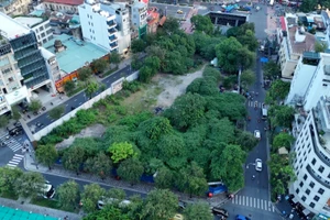 [Video] TP Hồ Chí Minh xây công viên tạm thời ở các khu đất vàng