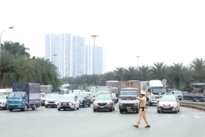 [Video] Dự báo giao thông “căng thẳng” trong ngày cuối của kỳ nghỉ Tết Dương lịch