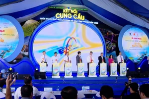 [Video] TP Hồ Chí Minh: Khai mạc tuần lễ sản phẩm OCOP 