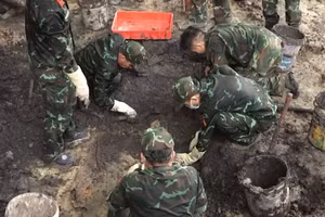 [Video] Đã tìm thấy 49 hài cốt và 1 bộ tập thể tại công viên Lê Thị Riêng