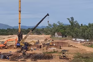 [Video] Chạy đua tiến độ trên đại công trường cao tốc Quy Nhơn - Pleiku