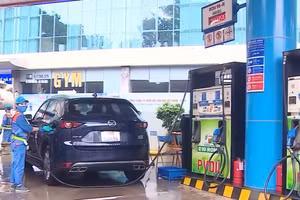 [Video] Hơn 2.800 cửa hàng xăng dầu sẵn sàng triển khai bán xăng sinh học E10