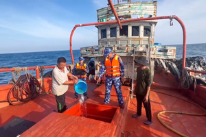 [Video] Xăng dầu tăng giá, dầu nhập lậu thẩm thấu qua vùng biển Tây Nam