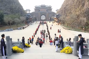 [Video] Du lịch Tết Nguyên đán tạo đà cho tăng trưởng