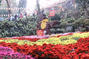 [Video] Du khách trẩy hội chùa Phật Tích, Bắc Ninh