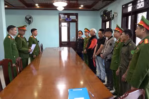 [Video] Khởi tố 3 đối tượng khai thác tài nguyên trái phép tại mỏ La Dứt