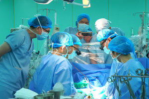 [Video] Trái tim xuyên Việt, mang lại sự sống cho bệnh nhi 11 tuổi