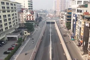 [Video] Hà Nội phân luồng giao thông qua hầm chui Kim Đồng - Giải Phóng