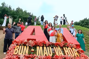 [Video] Tháng Năm trên mảnh đất Điện Biên lịch sử