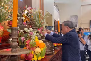 [Video] Tổng Bí thư, Chủ tịch nước Tô Lâm thăm di tích Bác Hồ tại Thái Lan