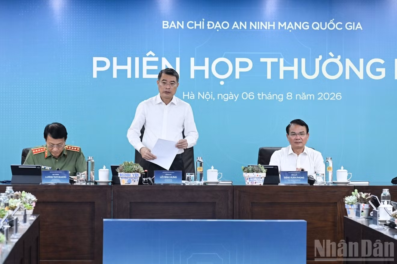 Thủ tướng Chính phủ Lê Minh Hưng chủ trì Phiên họp thứ hai năm 2026 của Ban Chỉ đạo An ninh mạng quốc gia. (Ảnh: Trần Hải)