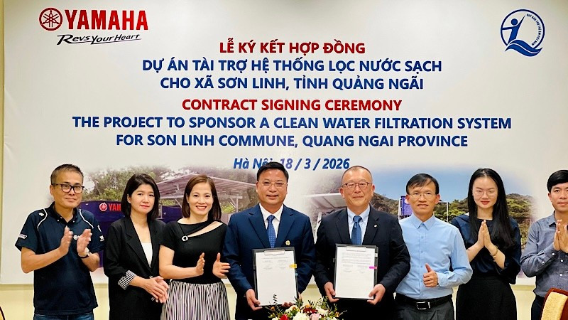 Lễ ký kết Dự án tài trợ hệ thống lọc nước sạch cho người dân và trẻ em xã Sơn Linh, tỉnh Quảng Ngãi.