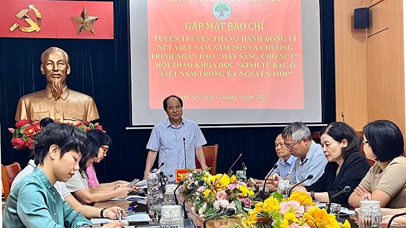 Hội Người cao tuổi Việt Nam họp báo thông tin về Tháng Hành động vì Người cao tuổi Việt Nam năm 2025 và Chương trình nhân đạo "Mắt sáng cho Người cao tuổi".