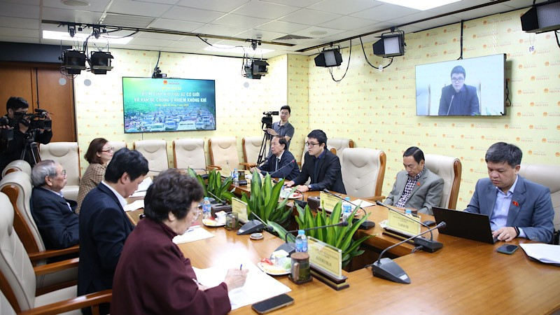 Toàn cảnh Tọa đàm "Kiểm định khí thải xe cơ giới và vấn đề chống ô nhiễm không khí".