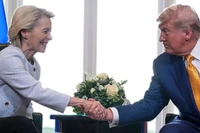 [Video] EU - Mỹ đạt thỏa thuận lịch sử, chặn nguy cơ chiến tranh thương mại