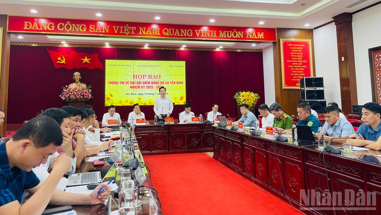 Toàn cảnh buổi họp báo. ndo_br_img-5960.jpg