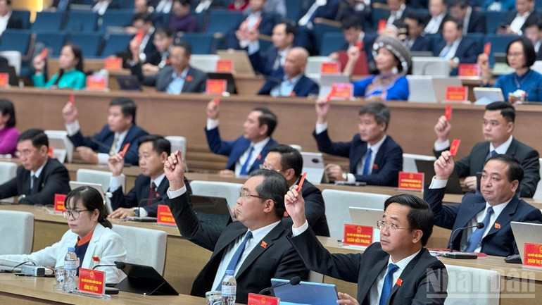 اجلاس میں مندوبین نے قراردادیں منظور کیں۔ ndo_br_img-8125.jpg