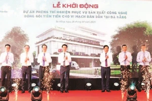 Khởi động Dự án Phòng thí nghiệm sản xuất công nghệ đóng gói tiên tiến cho vi mạch bán dẫn tại thành phố Đà Nẵng.