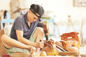 Công đoạn khoét rỗng mõ là quan trọng nhất