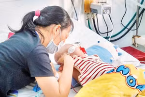 Khắc phục bất cập về ứng phó bệnh tay chân miệng