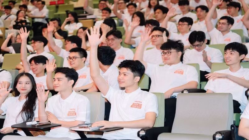 Các học viên tham gia Chương trình nhân tài Viettel Talent 2026 tại lễ khai giảng.