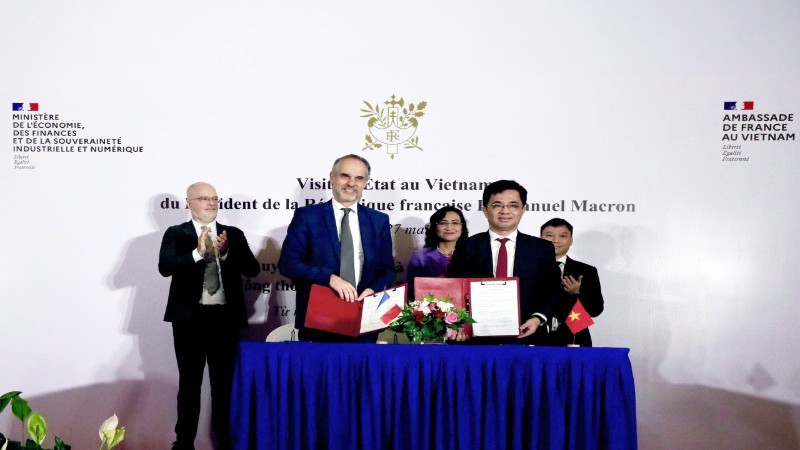 Tổng công ty Công nghiệp Công nghệ cao Viettel và John Cockerill Defense ký thỏa thuận khung hợp tác.