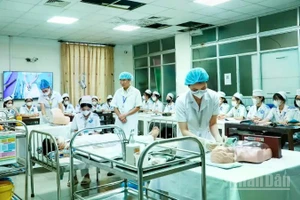 Sinh viên học tập tại Khoa Điều dưỡng, Trường đại học Y Dược Thái Bình.