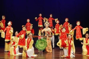 Các tiết mục múa rối thể hiện được sự hòa quyện giữa nghệ thuật truyền thống và âm nhạc dân gian Việt Nam. (Ảnh: NHÀ HÁT MÚA RỐI THĂNG LONG)