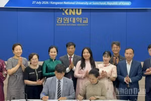 Trường cao đẳng Y tế Thái Bình ký kết hợp tác với Trường đại học Quốc gia Kangwon Hàn Quốc .