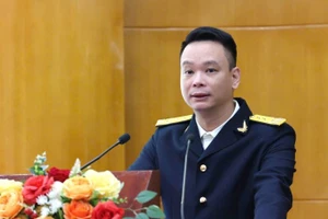 Trưởng Thuế TP Hà Nội Vũ Mạnh Cường phát biểu chỉ đạo tại hội nghị tập huấn.